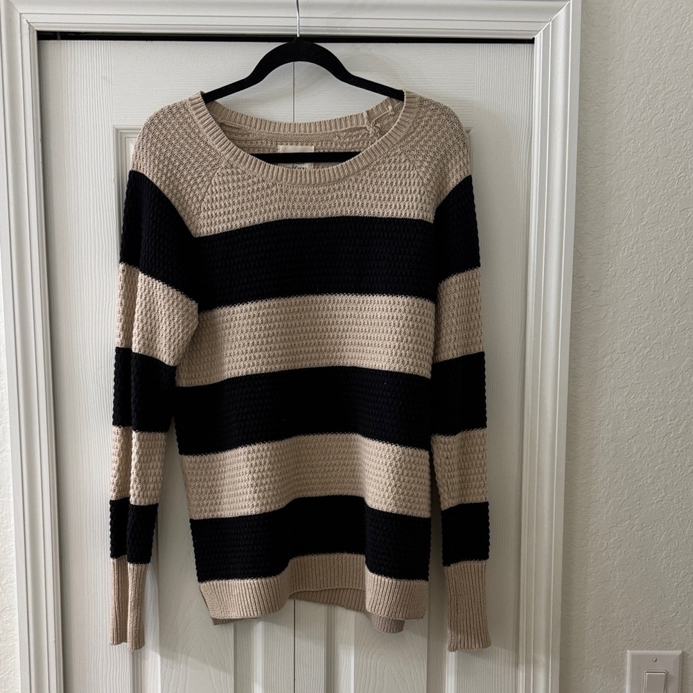 Black and Tan Striped Women's Lightweight Sweater